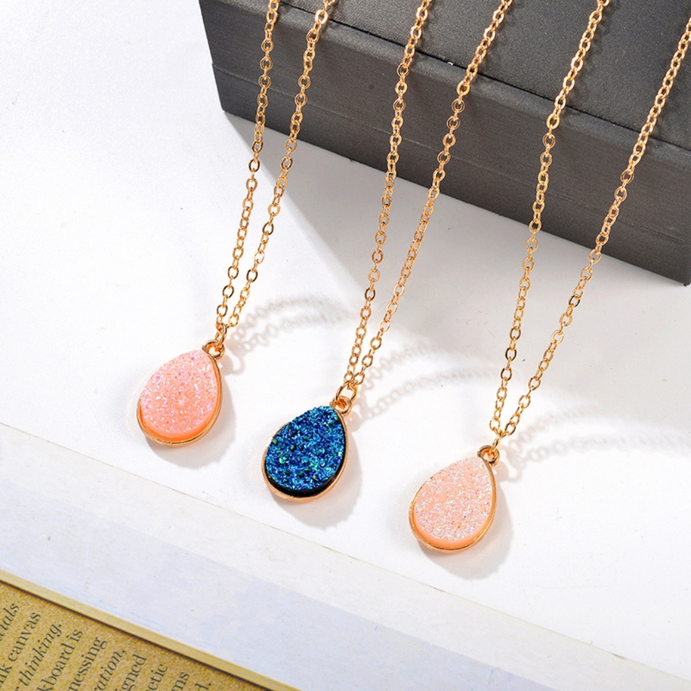 ♠️SOLD♠️Bohemian Crystal Druzy Pendant Necklace - Picture 2 of 3